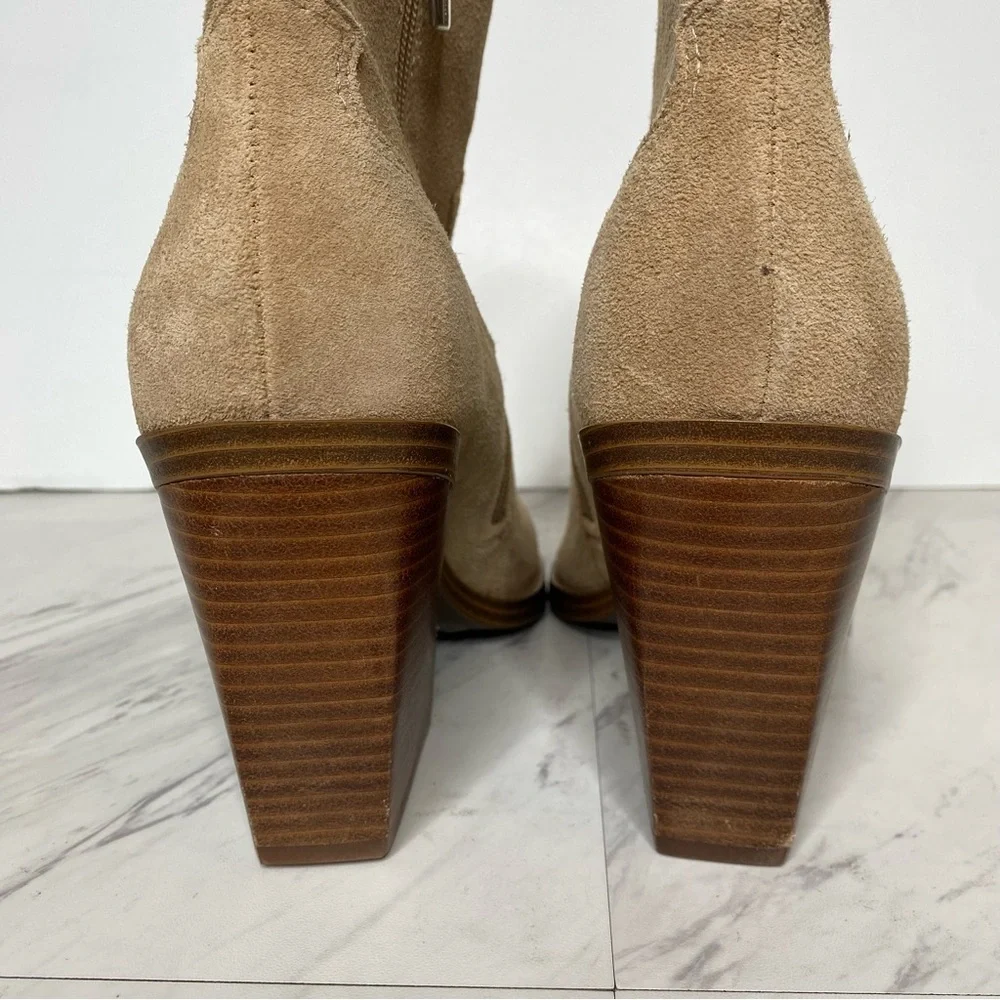 New! Vince Camuto Gredile Tan Suede Pointy Toe Bootie 12M